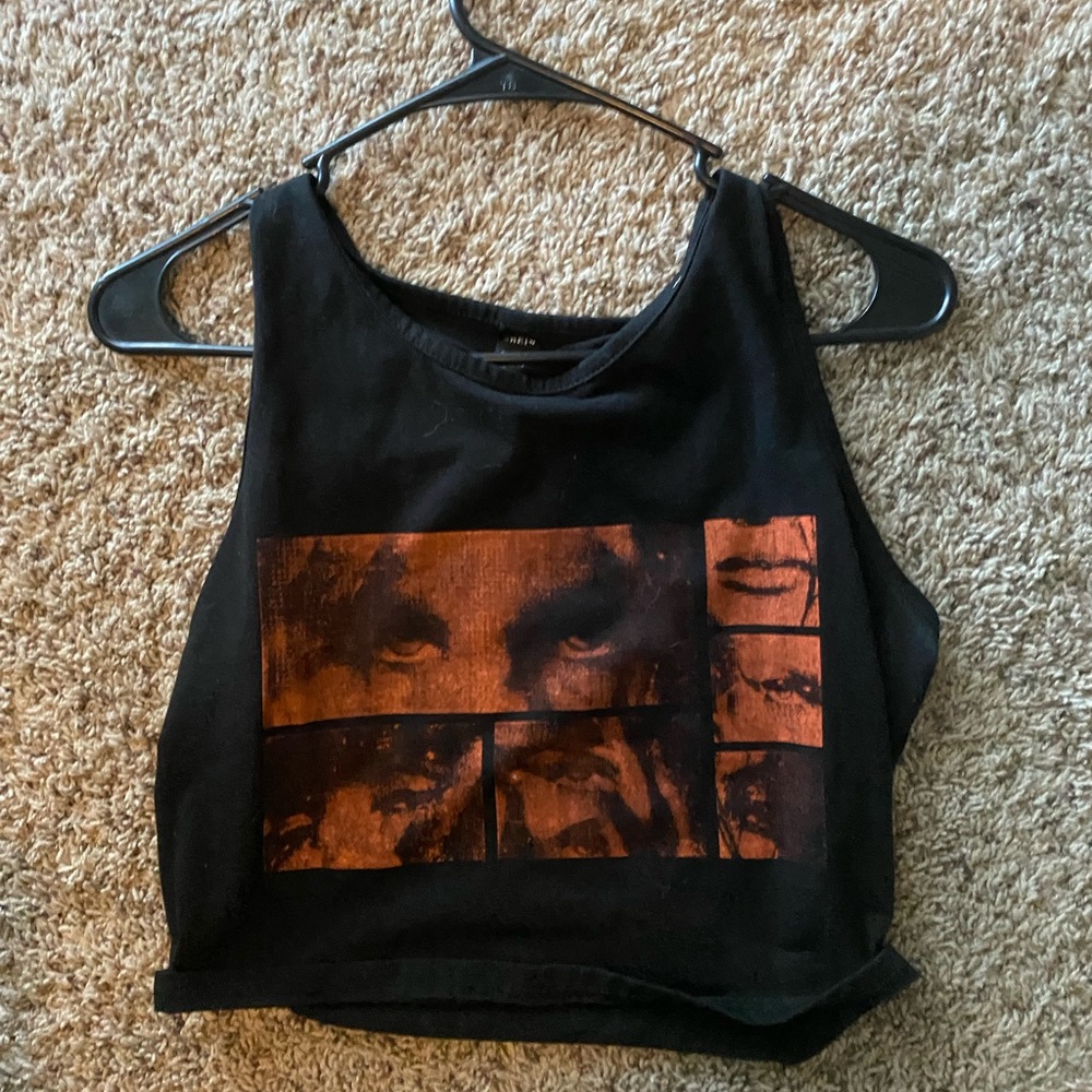 Cropped Graphic Tank Top